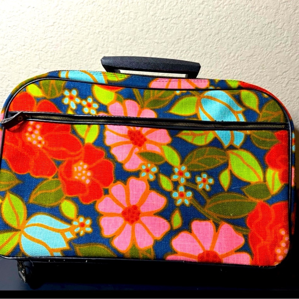 Rare Vintage Floral Luggage small piece